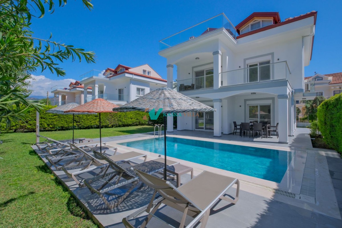 Villa Almira 1