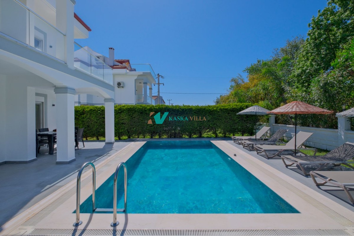Villa Almira 1