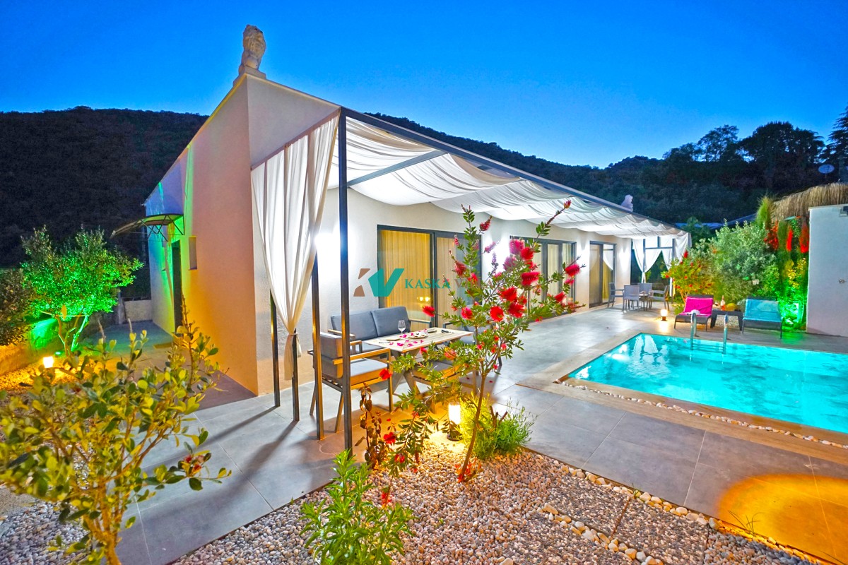 Villa Mamon Luxury Life