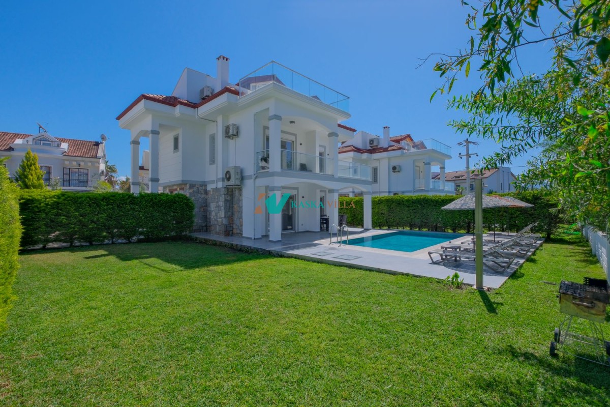 Villa Almira 2