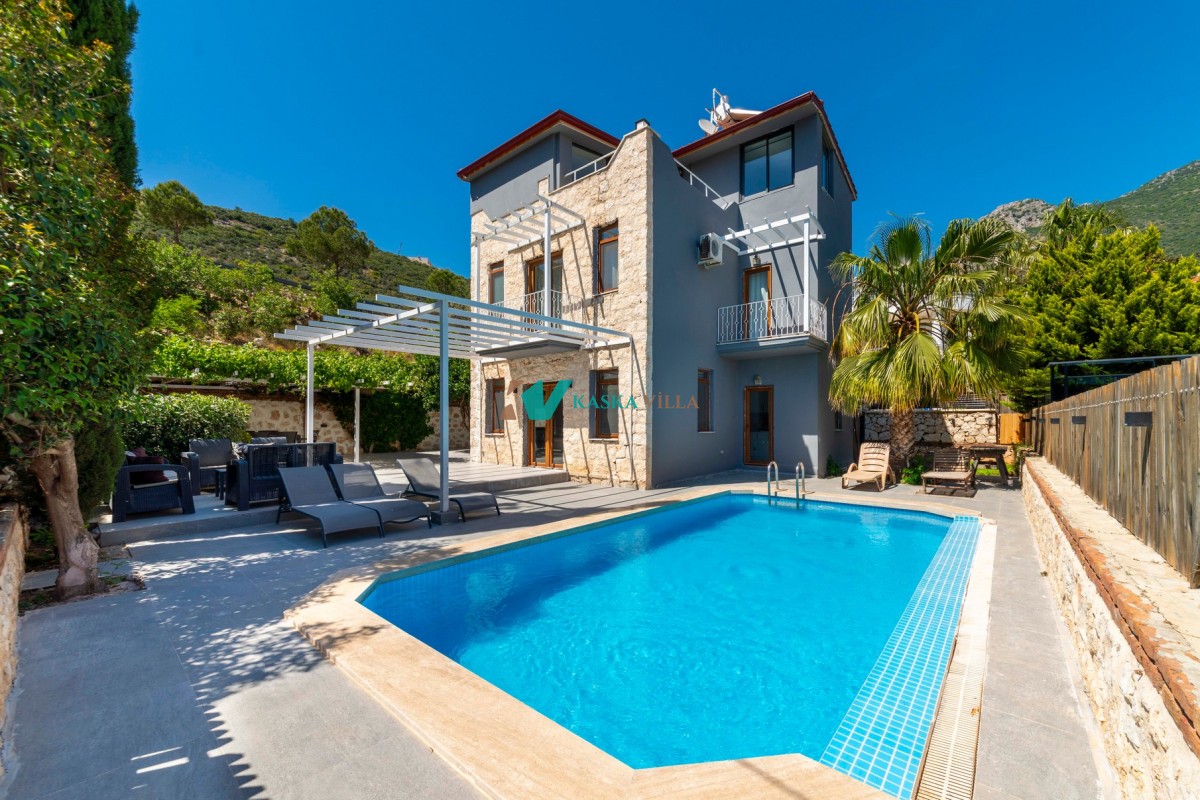 Villa EA
