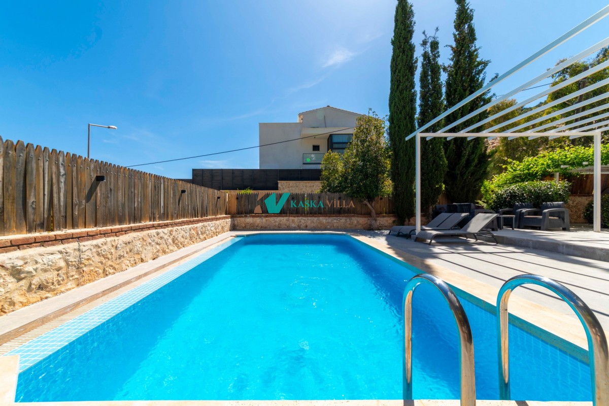 Villa EA