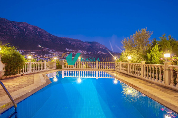 Villa İkbal