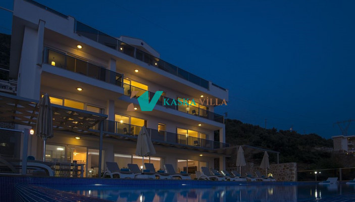 Villa Falcon Exclusive