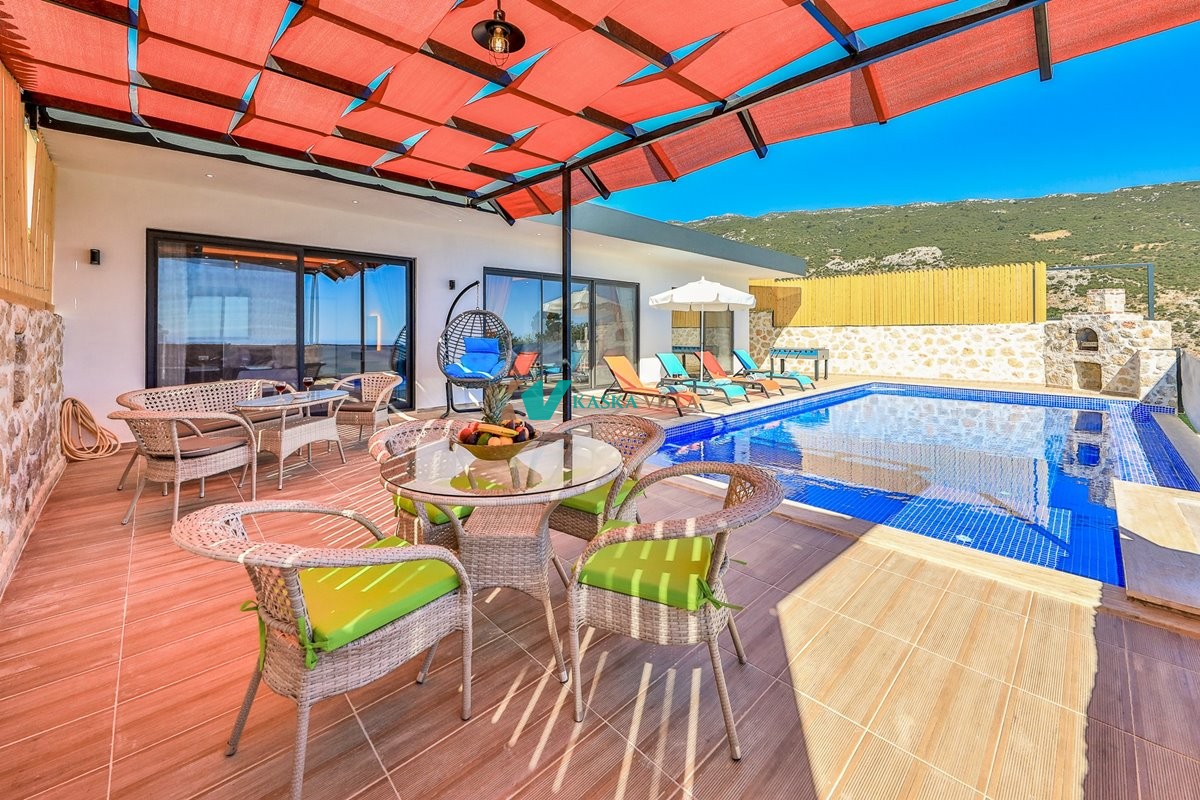 Villa Antik 2