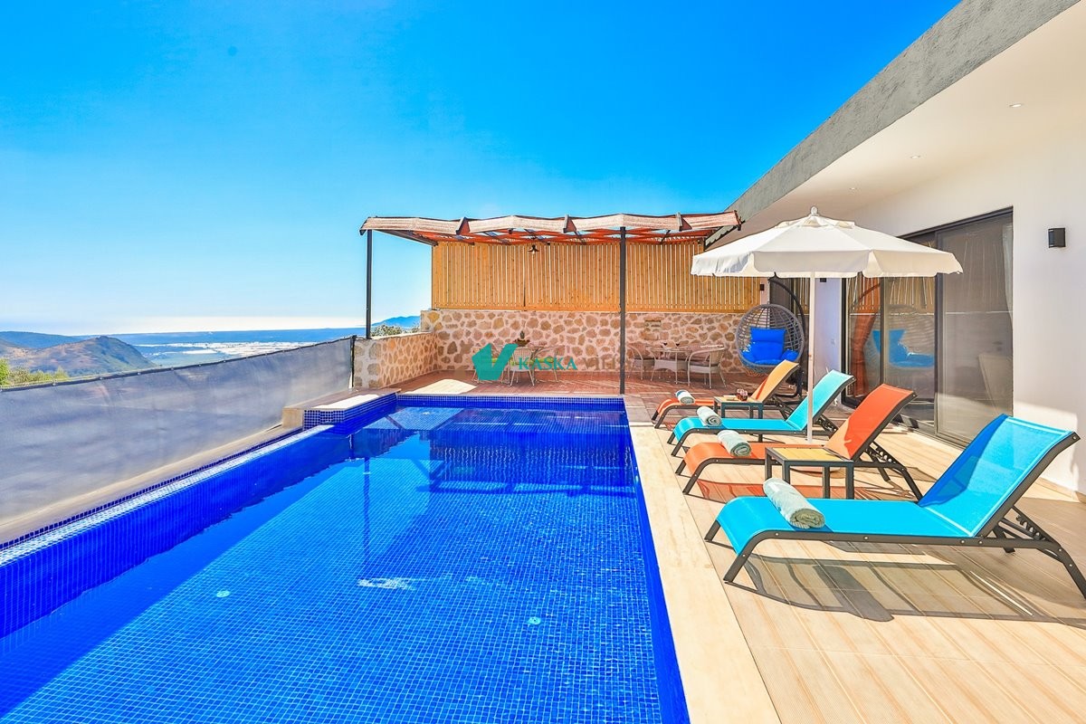Villa Antik 2
