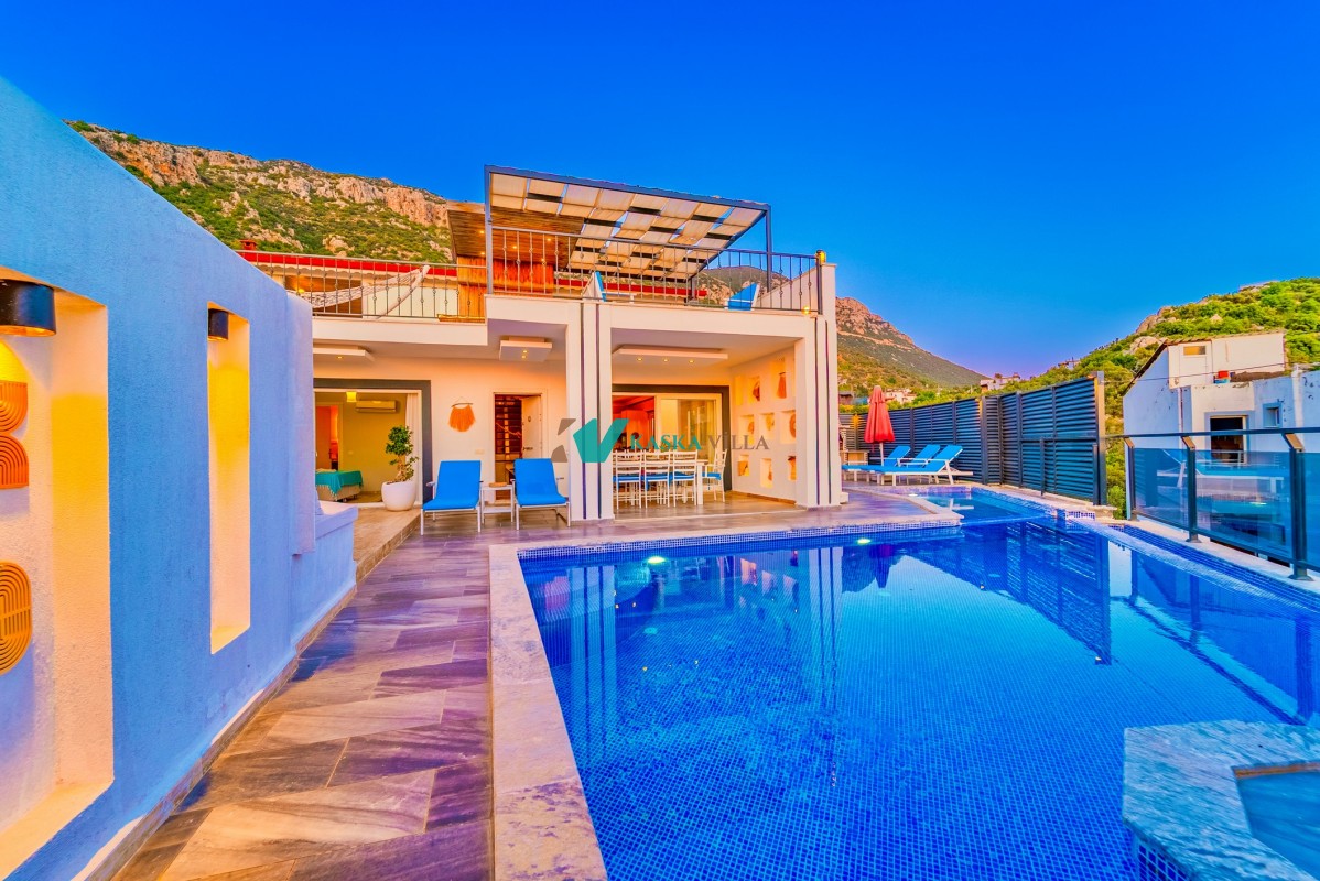 Villa Charm