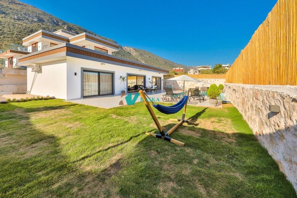 Villa Rose Angel