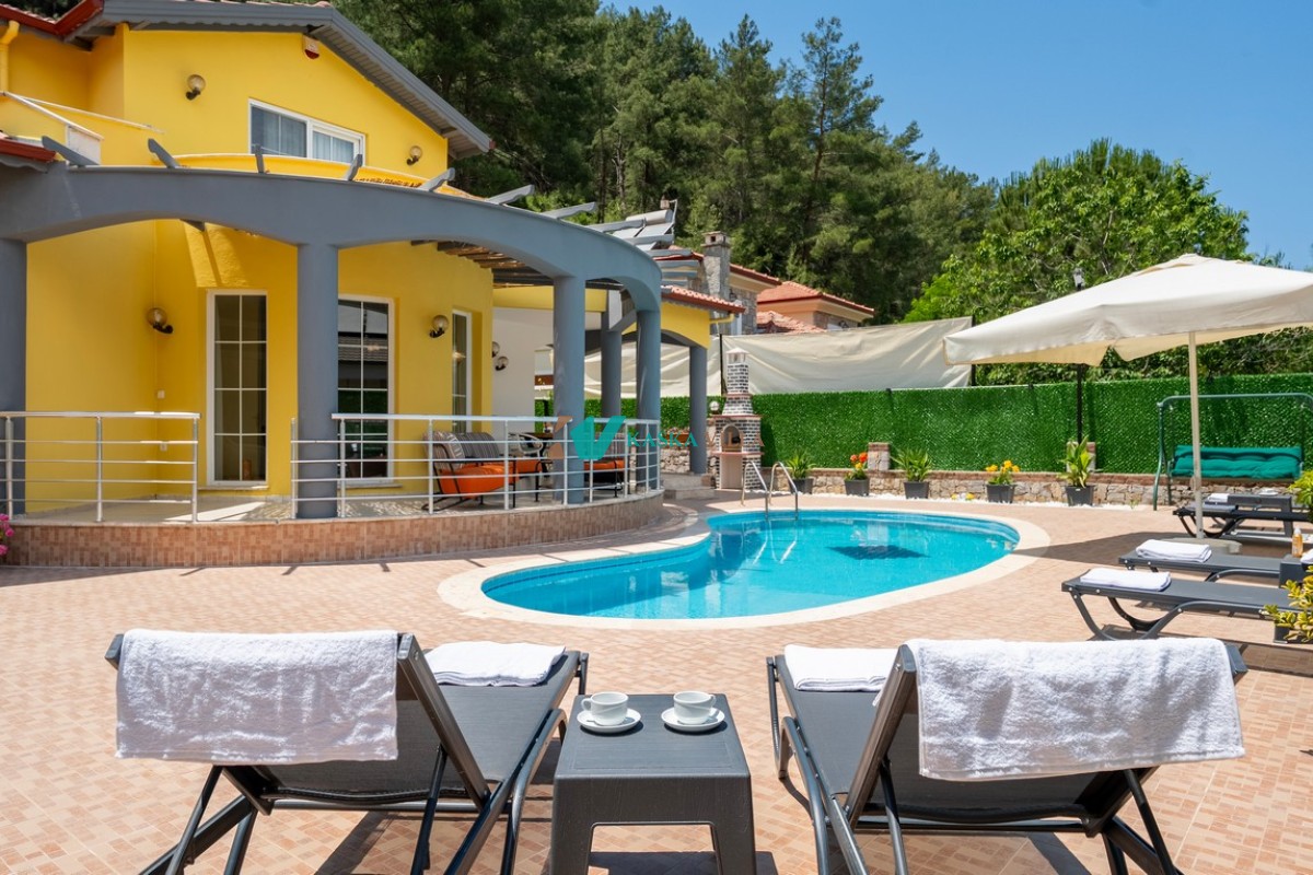Villa Sarı Yaz