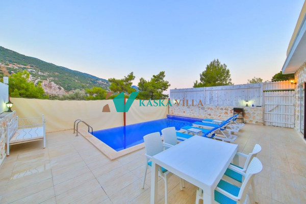 Villa Stone House 1