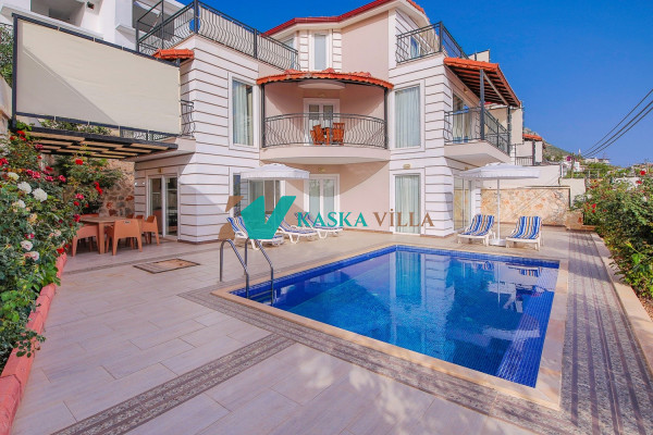 Villa Akay 1